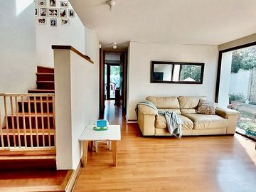 FABULOSA CASA ESTILO MEDITERRÁNEO. ¡GRAN OPORTUNIDAD!