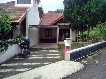 Rumah Adem @Resor Dago Pakar Dekat Kawasan Dago, Cigadung, Tubagus Ismail, Dipatiukur dan Cimbuleuit
