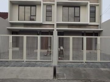 Dijual rumah lokasi di Pondok Chandra