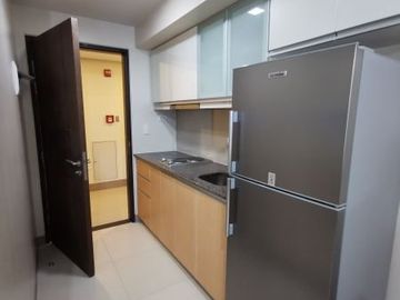 A0404- FULLY FURNISHED STUDIO ONE UPTOWN RESIDENCES