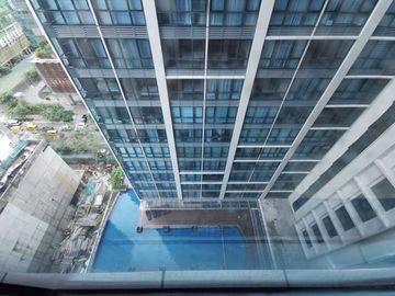 A0404- FULLY FURNISHED STUDIO ONE UPTOWN RESIDENCES