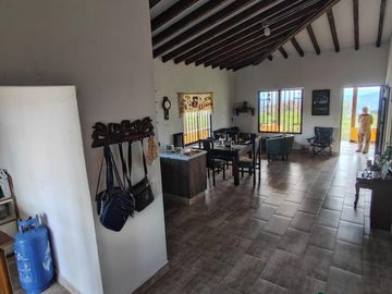 casa en venta en vereda la travesía. Cod V9545