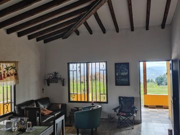 casa en venta en vereda la travesía. Cod V9545
