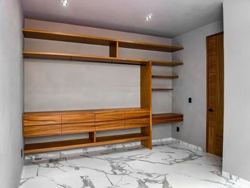 Casa de lujo en venta Chapalita a una cuadra del Riu y Lázaro Cárdenas
