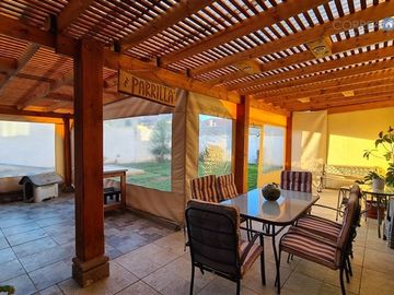 Casa en arriendo de 3 dorm. en Machalí