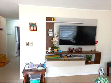 Vende casa Buin 3 dormitorios y 2 baños