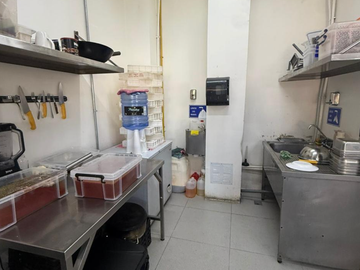 Se vende local de pizzas funcionando en Maipú