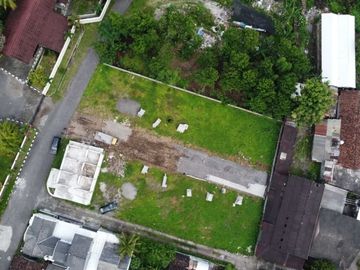 Tanah Jalan Kaliurang, Sebrang PPPTK: Pesona Kaliurang