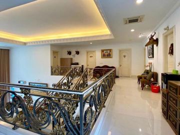 DIJUAL RUMAH MEWAH FULL FURNISHED di SIMPRUG GARDEN, KEBAYORAN LAMA
