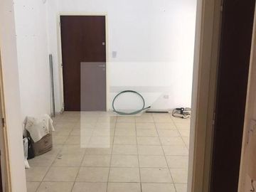DEPTO. 2 AMB. CON PATIO - BALLESTER CENTRO
