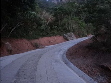 Finca Agroganadera,Guaduas,vereda ceniceros,sector Piedra Capira