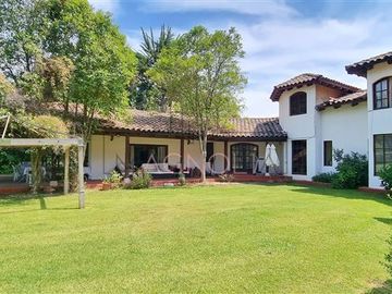 Parcela en Venta en A pasos de Colegio San Felipe Diácono