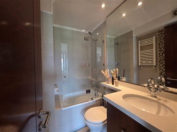 Departamento duplex en venta de 3 dormitorios en Las Condes