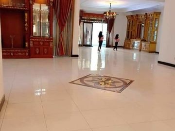 Rumah Mewah Dekat Soekarno Hatta, Samsat, Carrefour & UNINUS