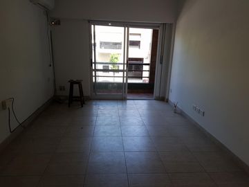 VENTA 2-1/2 Ambiente Frente. Balcón Bohardilla. Cochera. Villa Luro