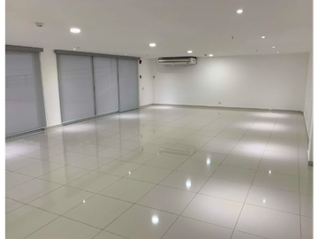 VENTA DE  APARTAMENTO AMOBLADO EN VILLA LUCRE PH PORTO ALEGRE
