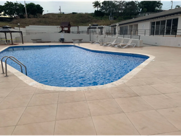 VENTA DE  APARTAMENTO AMOBLADO EN VILLA LUCRE PH PORTO ALEGRE