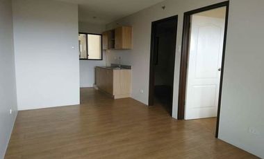 2BR Condo With Balcony near LRT Santolan Cubao Katipunan UP Eastwood