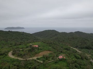 Se Vende Terreno para Desarrollar Cerca del Mar en Salango