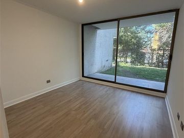 Lindo dpto en venta: amplio, refaccionado y patio privado