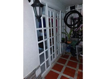 HERMOSA CASA A LA VENTA A EL OCCIDENTE DE LA CUIDAD DE ARMENIA Q