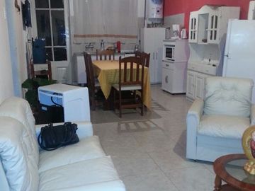 CASA 2 DORMITORIOS OPORTUNIDAD!!