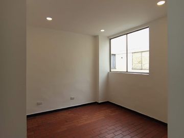 apartamento en venta en Álamos. Cod V118346