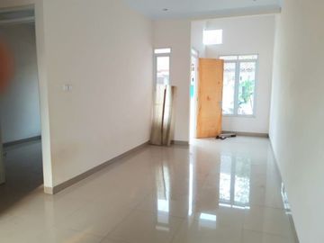 Rumah DiJual Sisa 3 Unit Lokasi Bagus Di Beji Depok