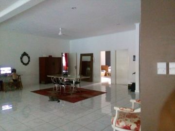 Rumah di Kemang Barat, Jakarta Selatan