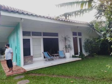 Rumah di Kemang Barat, Jakarta Selatan