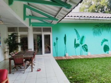 Rumah di Kemang Barat, Jakarta Selatan