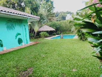 Rumah di Kemang Barat, Jakarta Selatan