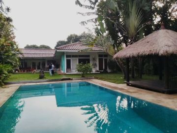 Rumah di Kemang Barat, Jakarta Selatan