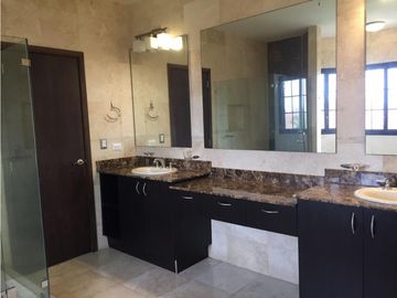 EL DORAL - CASA UNIFAMILIAR EN VENTA O ALQUILER - COSTA SUR