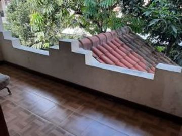 Rumah Siap Huni Megah Luas Di Bareng Lor