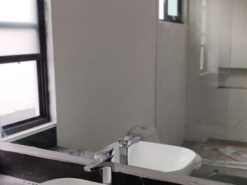 Hermosa casa nueva en zona Carretera Nacional Fracc. Privado