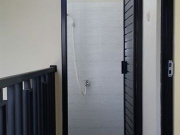 Rumah Asri 2Lantai di Arcamanik, Cisaranten Kulon 600Jutaan. Kodya Bandung. Design Modern Minimalis.
