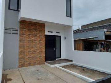 Rumah Asri 2Lantai di Arcamanik, Cisaranten Kulon 600Jutaan. Kodya Bandung. Design Modern Minimalis.