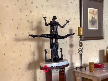 Casa de lujo en Venta en Ajijic con Alberca y Jardín