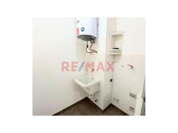 🏡 ¡¡Gran Oportunidad de Inversión o vivienda!!

Venta de Departamento en Surco ,con Cochera y Depósito.
Este hermoso departamento lo tiene todo: se