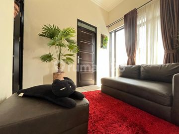 Rumah Full Furnished Bangunan 3 Lantai Dengan Rooftop di Lokasi Strategis Jagakarsa