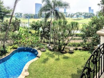 For Rent Luxury American Classic-Style House with Golf View