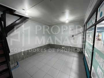 Local Comercial 42m2 - Galería La Araucaria, Centro Chillán.