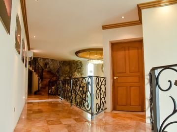 Venta Lujosa Residencia en Colinas San Angel, San Pedro Garza Garcia, Nuevo Leon