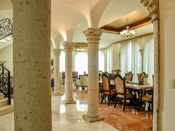 Venta Lujosa Residencia en Colinas San Angel, San Pedro Garza Garcia, Nuevo Leon