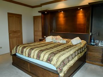 Venta Lujosa Residencia en Colinas San Angel, San Pedro Garza Garcia, Nuevo Leon