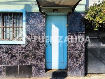 Casa en venta de 2 dorm. en Quinta Normal