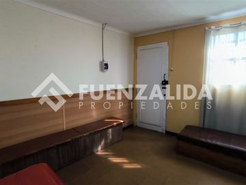 Casa en venta de 2 dorm. en Quinta Normal