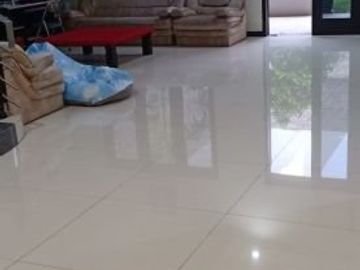DIJUAL RUMAH Minimalis Imperial Golf Regency @Pakuwon Indah, Lokasi strategis, Harga ciamik