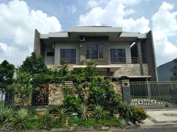 DIJUAL RUMAH Minimalis Imperial Golf Regency @Pakuwon Indah, Lokasi strategis, Harga ciamik